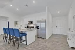 Spacious home w/ Heated Saltwater Pool & Private Pier! Perfect for two Families! - Image 5