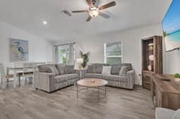 New Build W/ Heated Pool! Perfect for 2 families! - Image 3