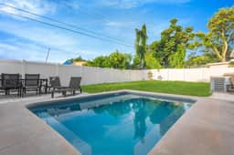 Sun & Swim Villa W/ Fence + Pool by Siesta Key! - Image 4