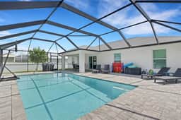 New W/ Heated SaltWater Pool! Ideal for 2 Families - Image 3
