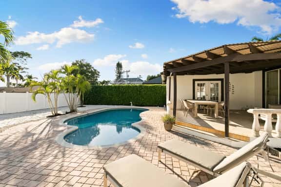 Amazing 4 bed 3 bath Marco Island home w/ Heated Pool - Image 1