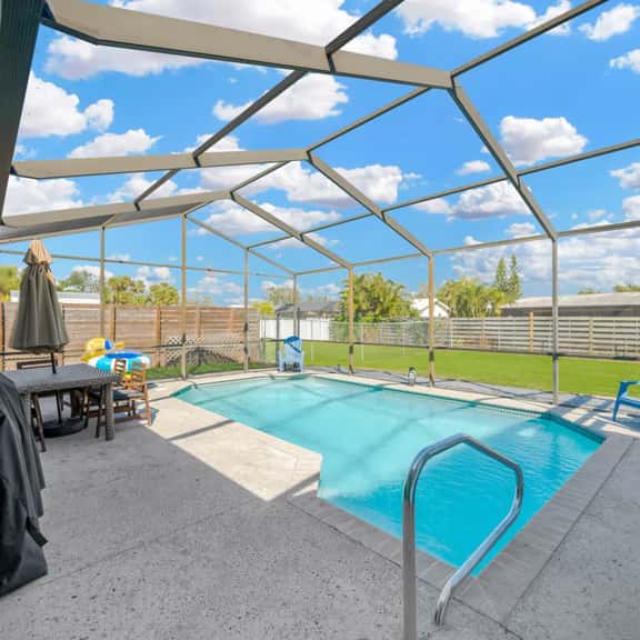 Modern w/ Heated Pool & Fence by Siesta Key Beach! - Image 1
