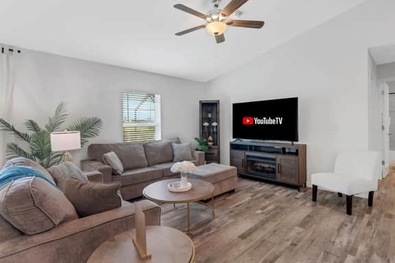 Oasis W/ Heated Salt Water Pool & Private Pier! Great for 2 Families!