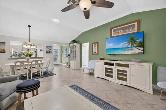 The Villages: Sumter Landing w/ lanai, patio!