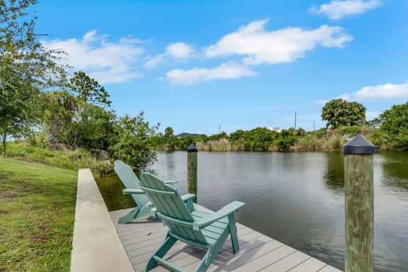 New W/ heated Pool & Pier! Ideal for 2 Families! - Image 3