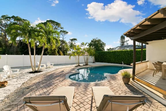 Amazing 4 bed 3 bath Marco Island home w/ Heated Pool